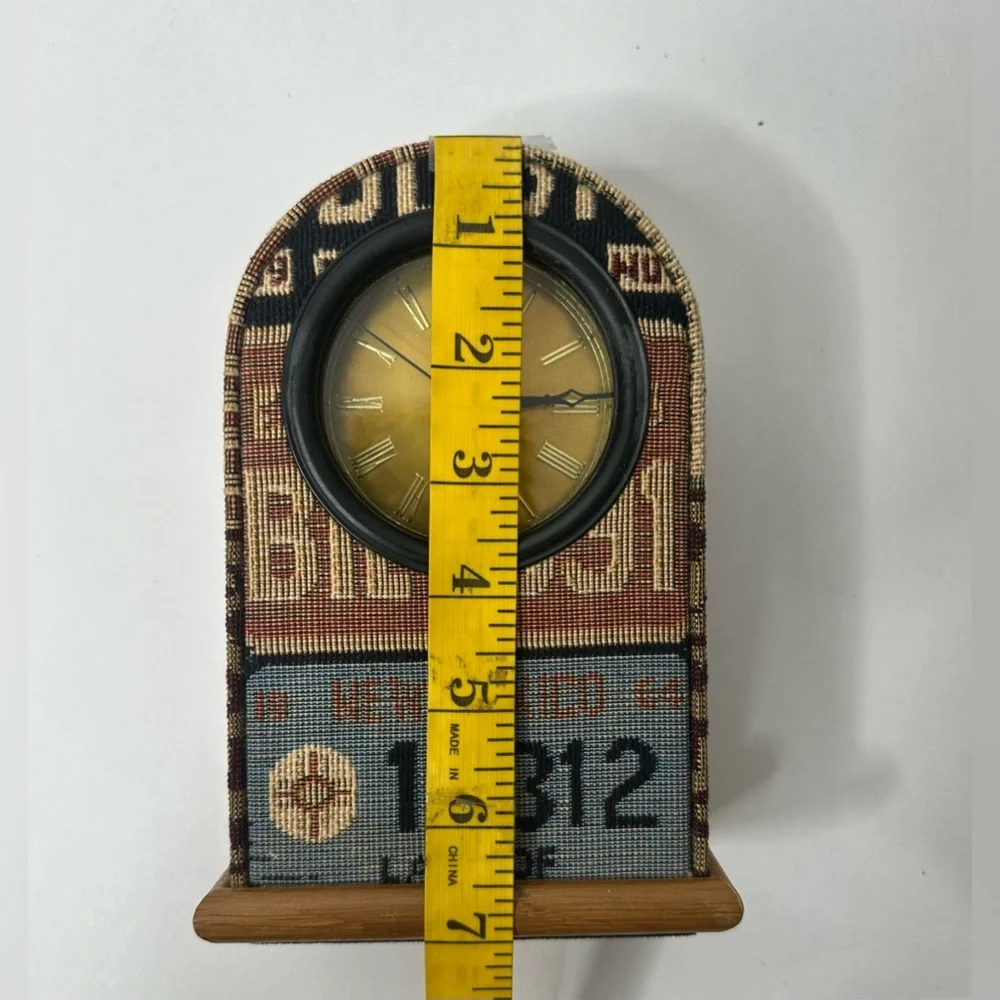 Trend Quartz Novelty Mantel Clock Analog States‎ Tapestry Unique Rare Traveling